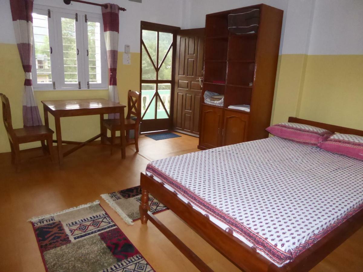 Happy Sedi Lodge Pokhara Exterior photo